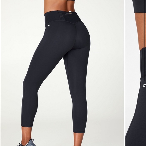 Fabletics Pants - Trinity high waist pocket Capri